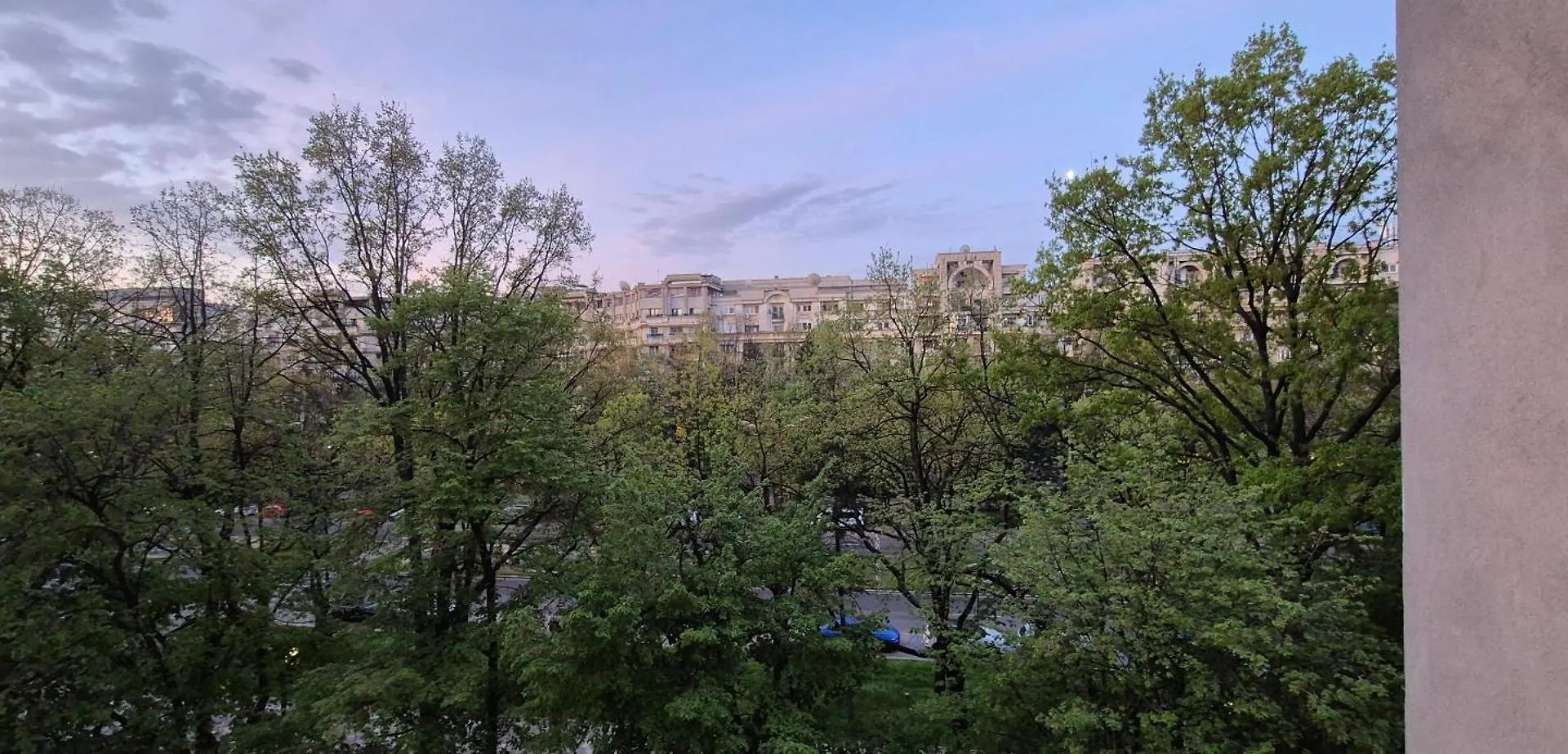 Parliament Boulevard Gem Class Comfort Bucharest 0*,  Romania